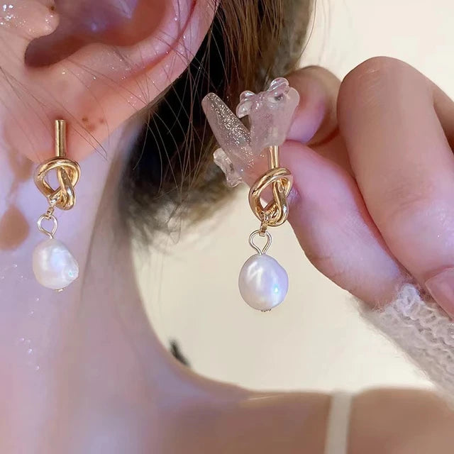 2023 New French Elegant Gold Color Bean Spliced Flat Pearl Earrings for Korean Fashion Jewelry Party Women's Sweet Accessories
