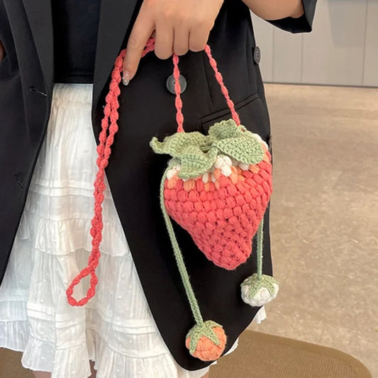 2023 Novelty Handmade Strawberry Knitted Crossbody Bag DIY Personalized Crochet Wool Small Satchel Bag Cartoon Cute Sling Purses